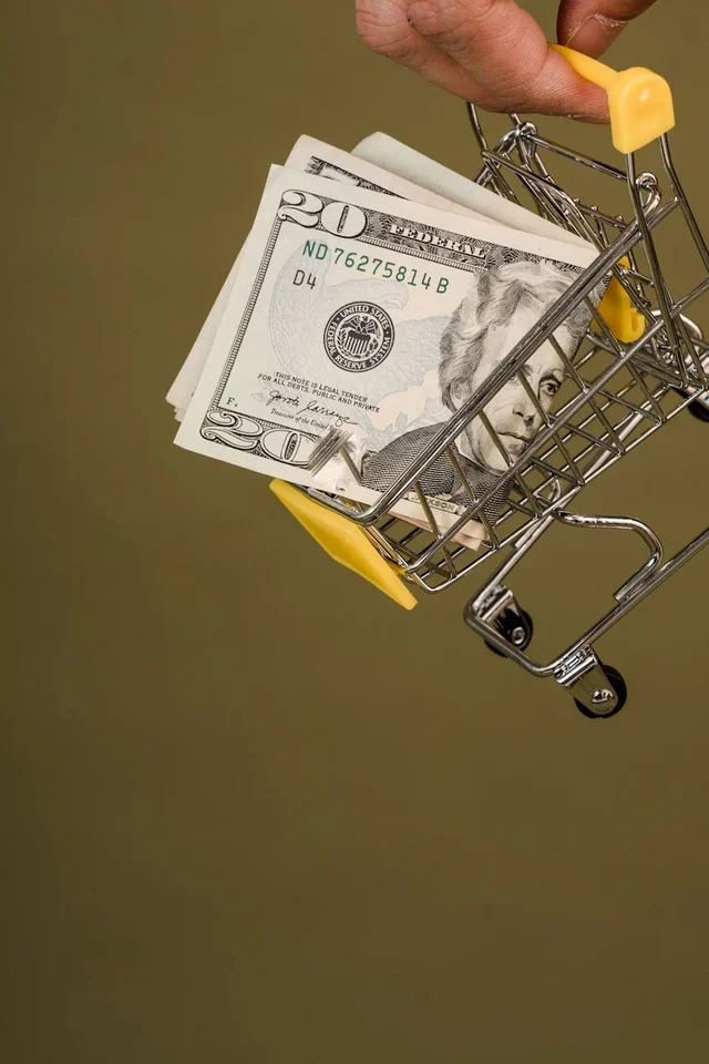 Сравнение МФО по условиям первого займа: где выгоднее