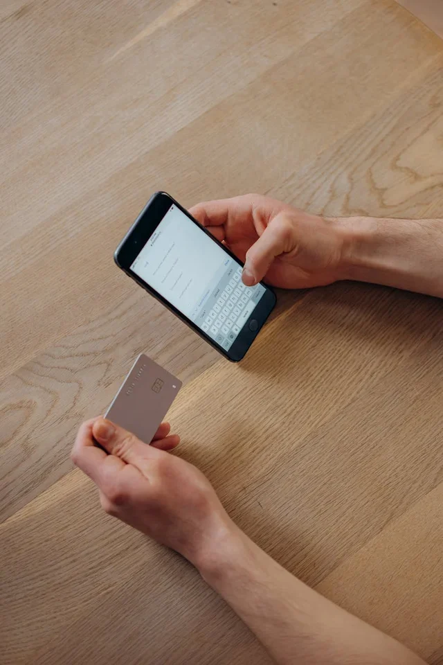 Срочные займы онлайн на карту: что проверить перед оформлением